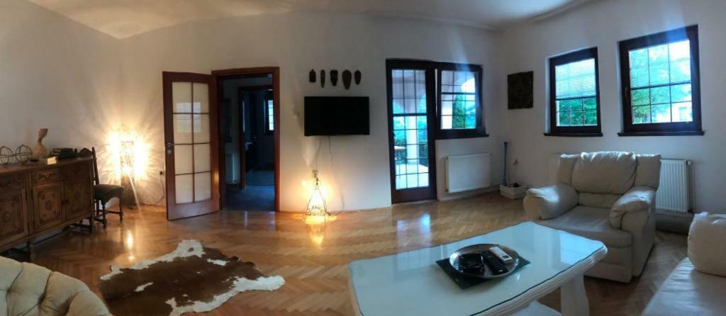 Apartments Han Apartment *